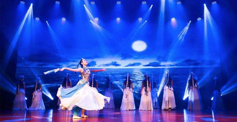 校园文艺汇演效果太枯燥？试试舞台灯光装备租赁效劳吧